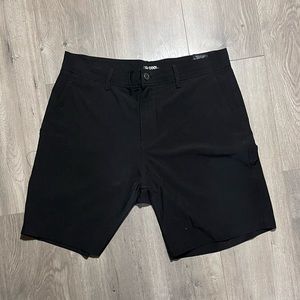 Men’s 32 Degree hybrid black shorts (Size 34)